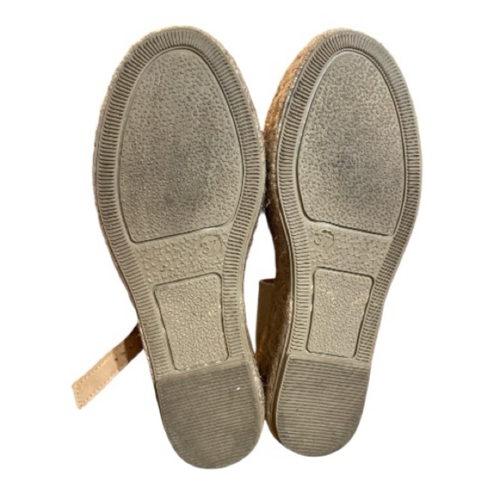 •Elegant Tan Women's Sandals - Picture 7 of 10